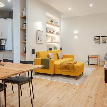 Liiiving In - Oasis Retreat Porto