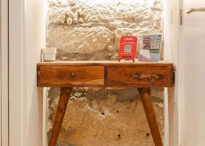 Liiiving In - Oasis Retreat Oporto